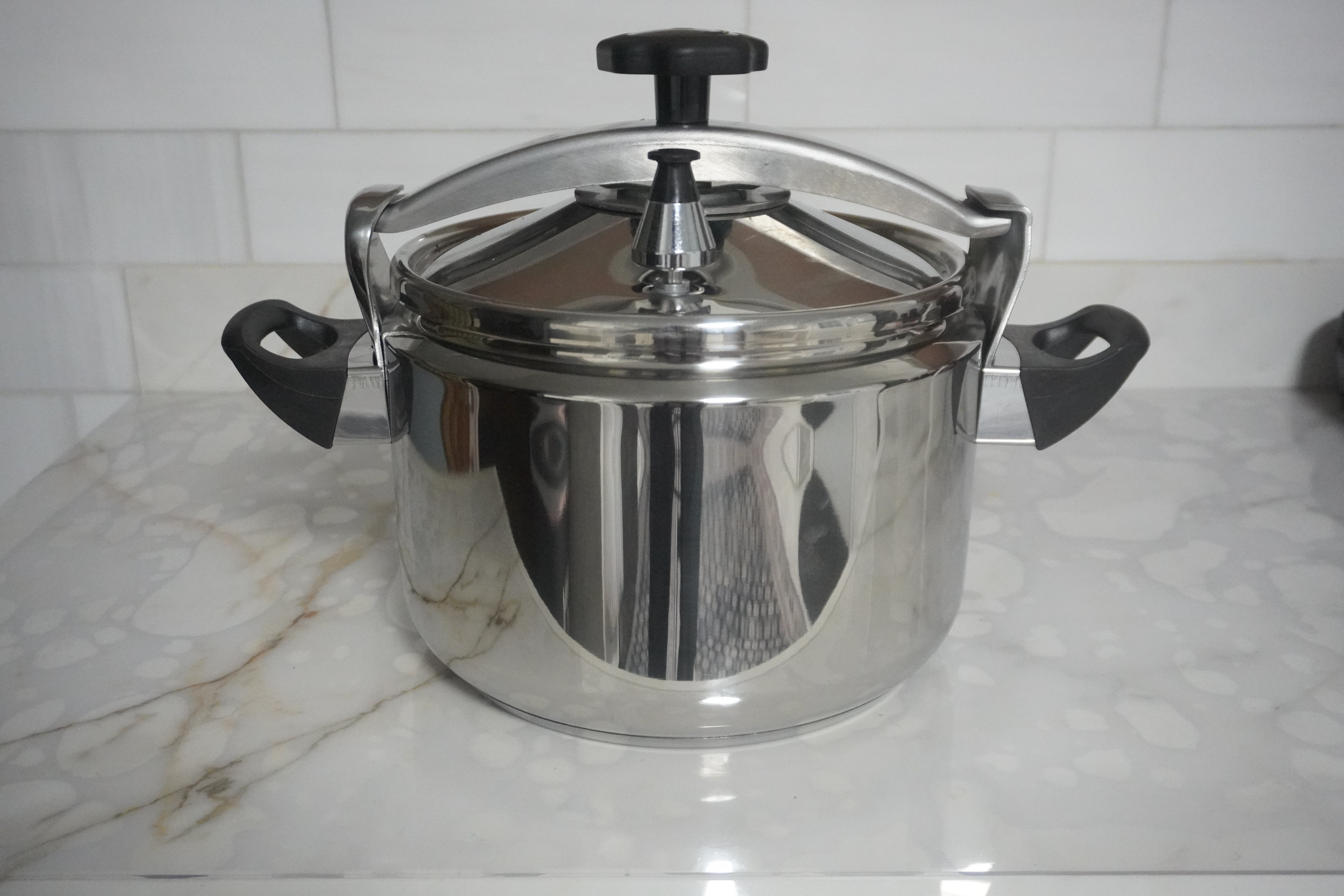 Stainless Steel Pressure Cooker 11L (Silver)