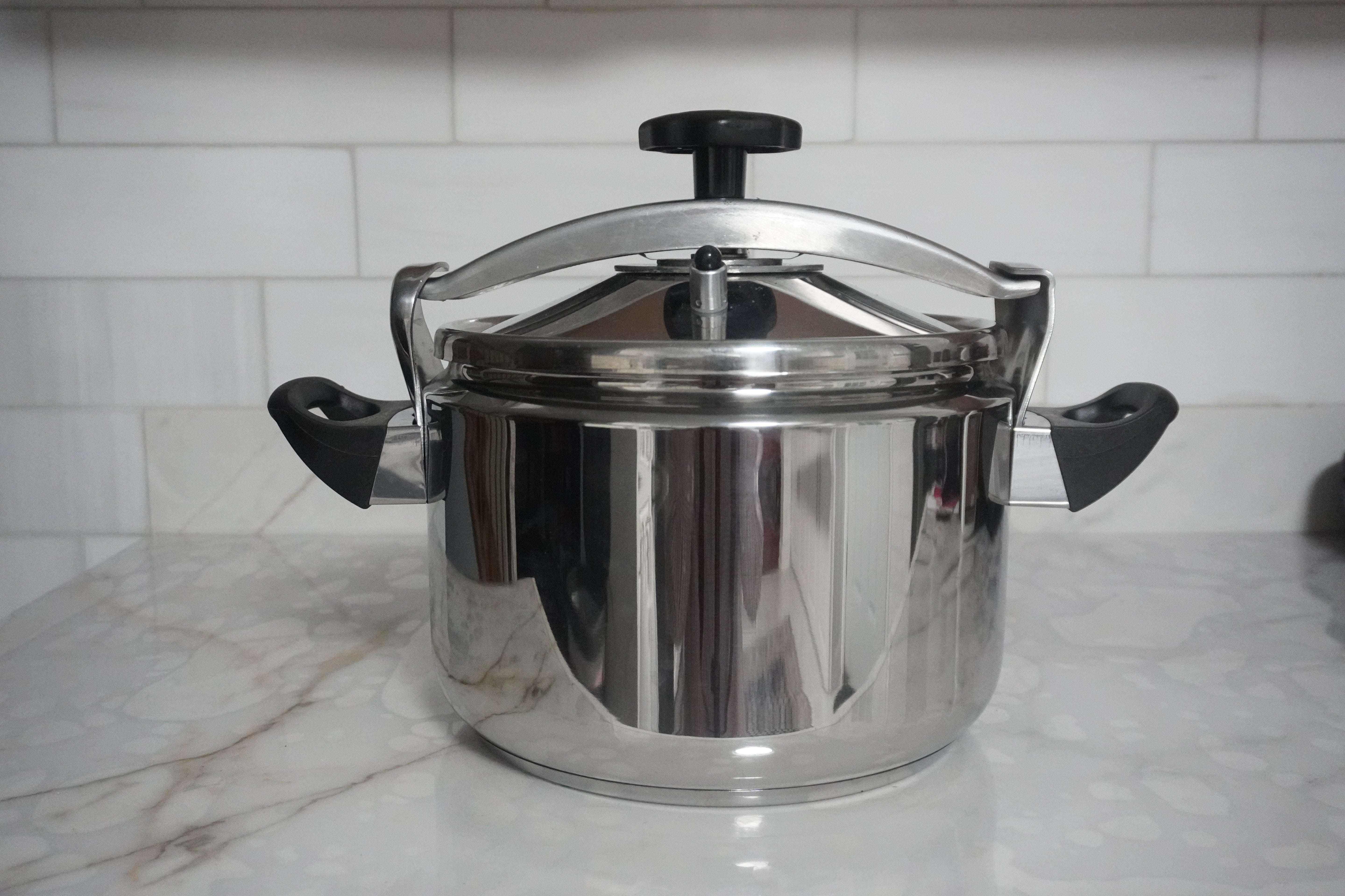 Stainless Steel Pressure Cooker 11L (Silver)