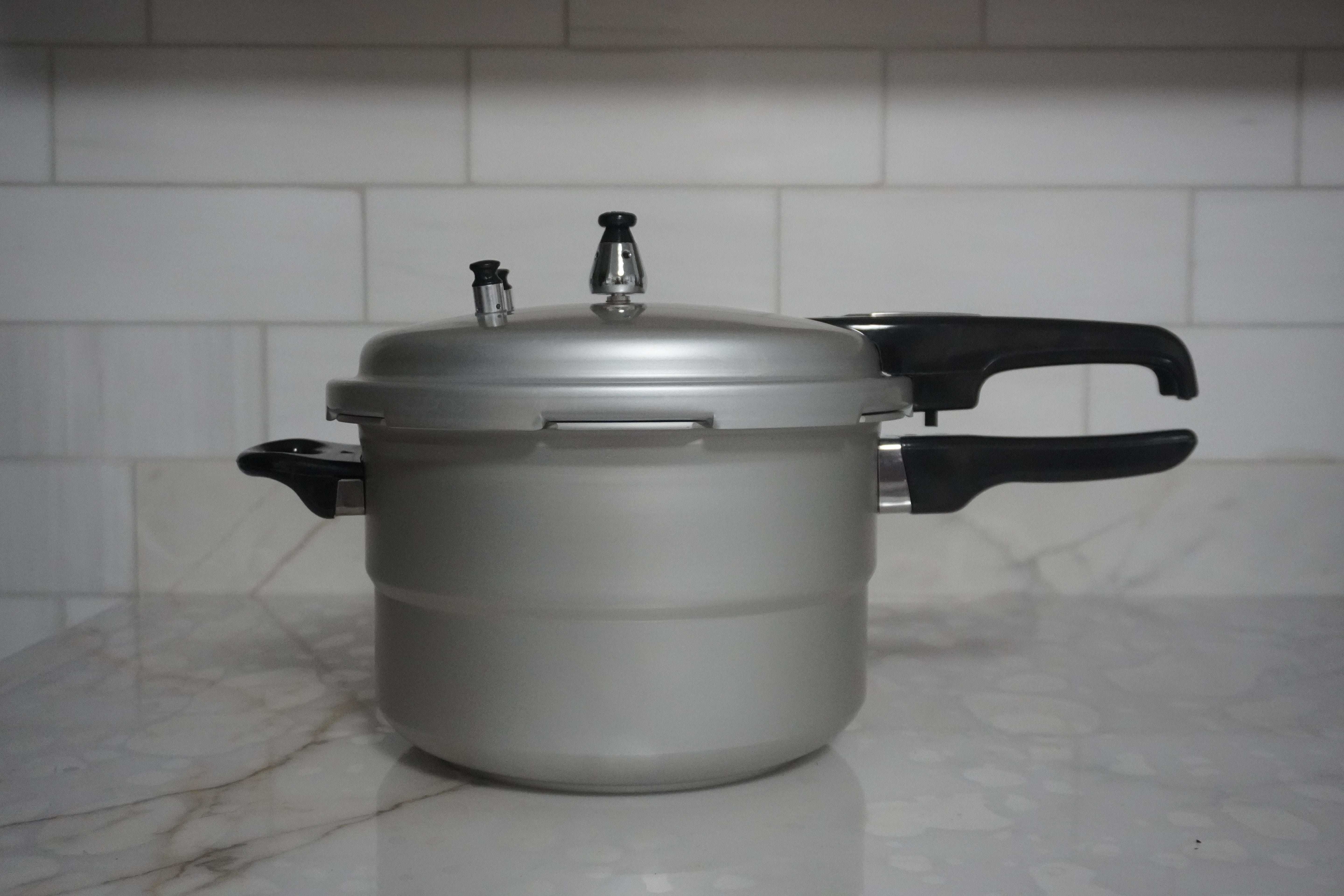 Stovetop Pressure Cooker 9L
