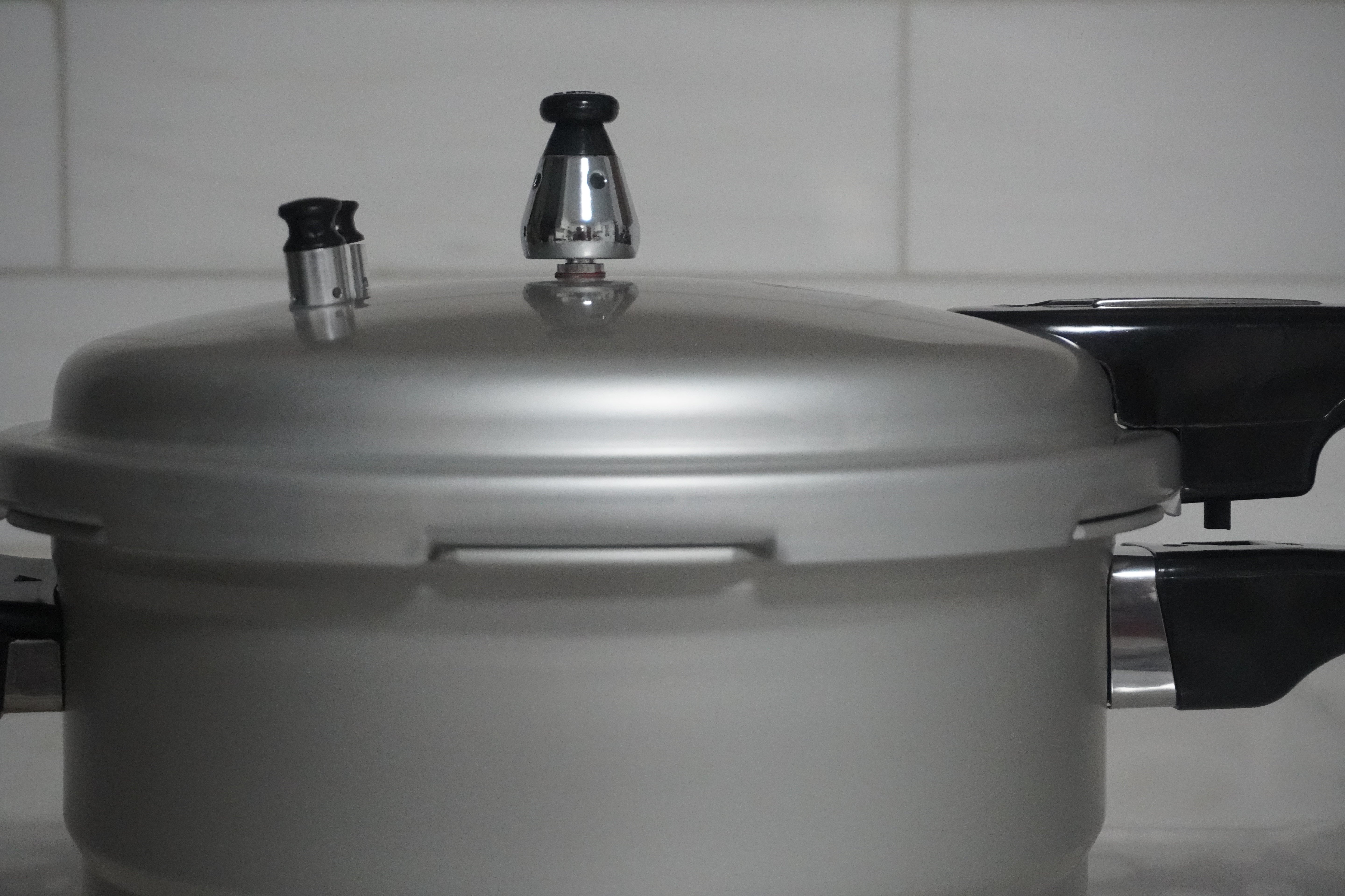 Stovetop Pressure Cooker 9L