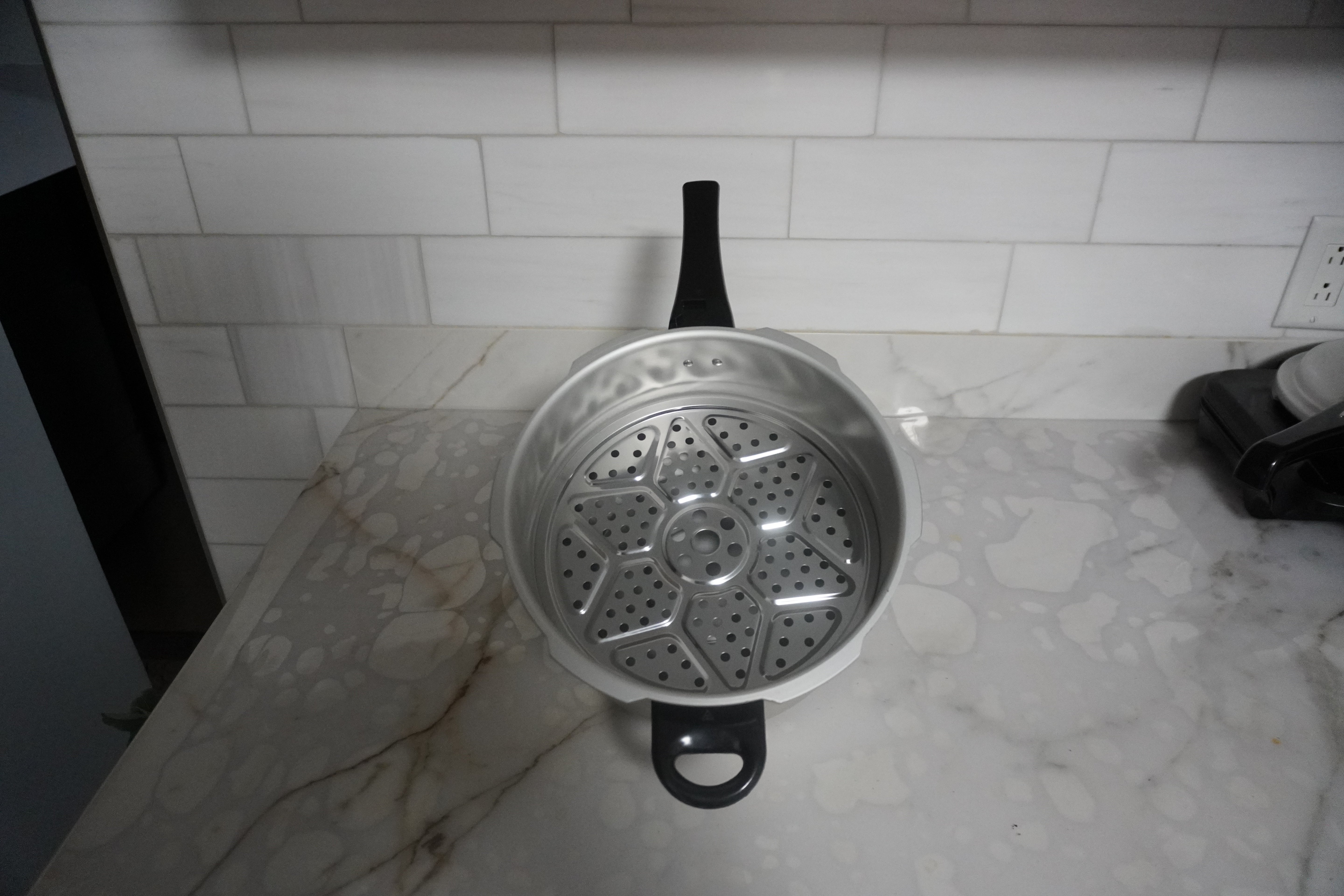 Stovetop Pressure Cooker 9L
