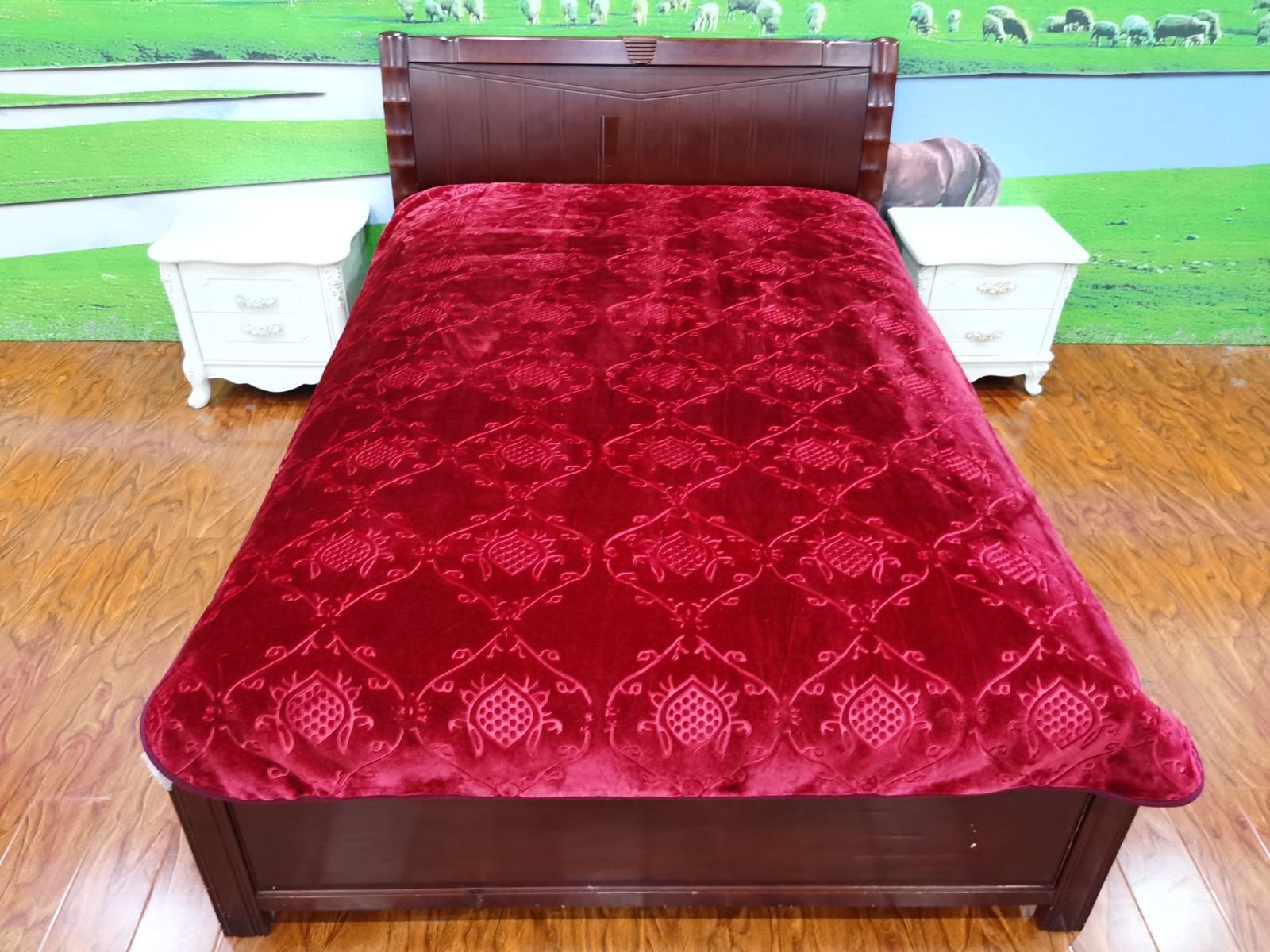 Rayyan Blanket (red)