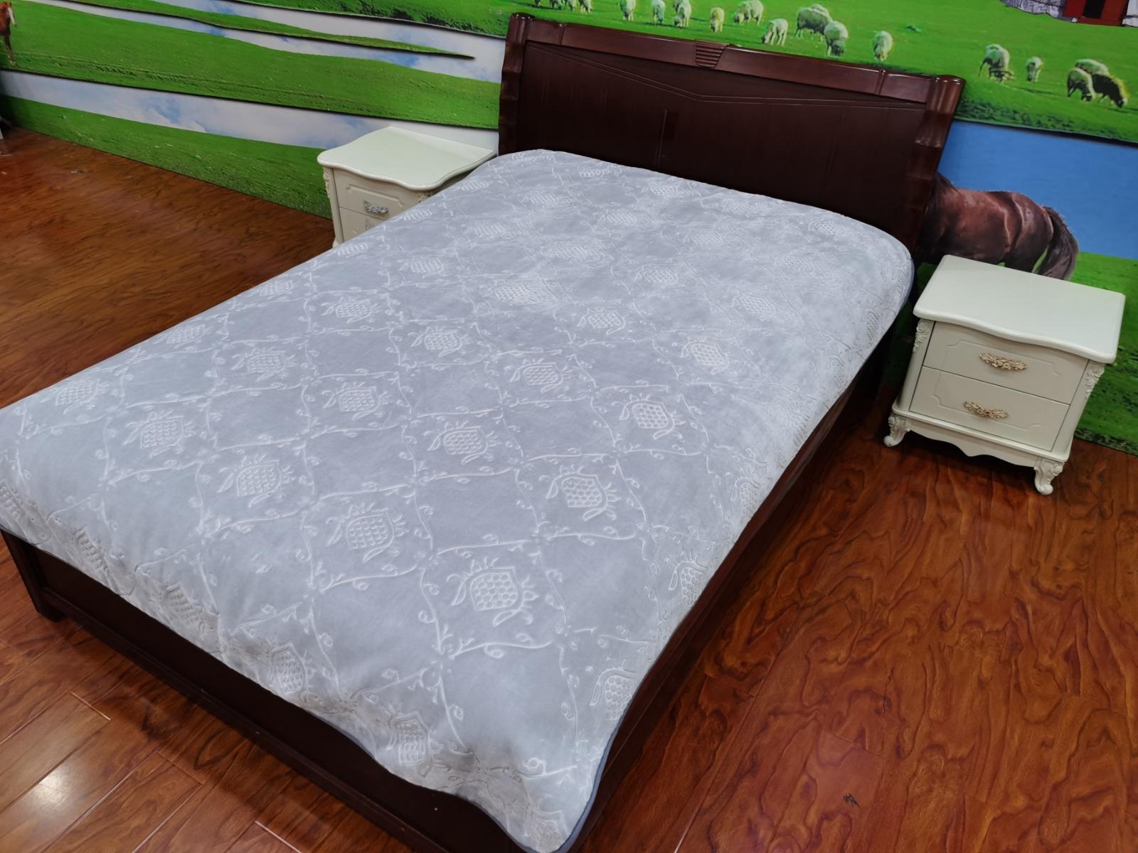 Rayyan Blanket (gray)