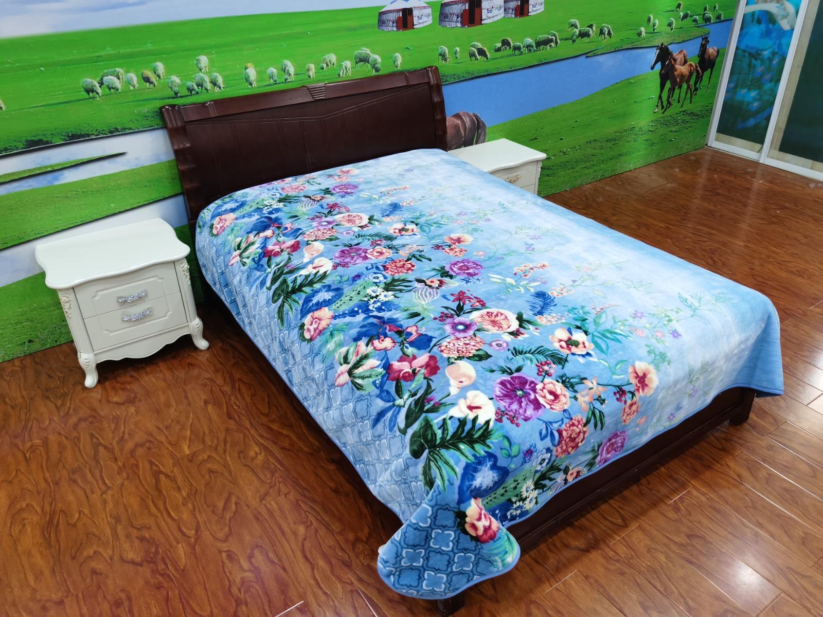 Rayyan Blanket (Sky blue)