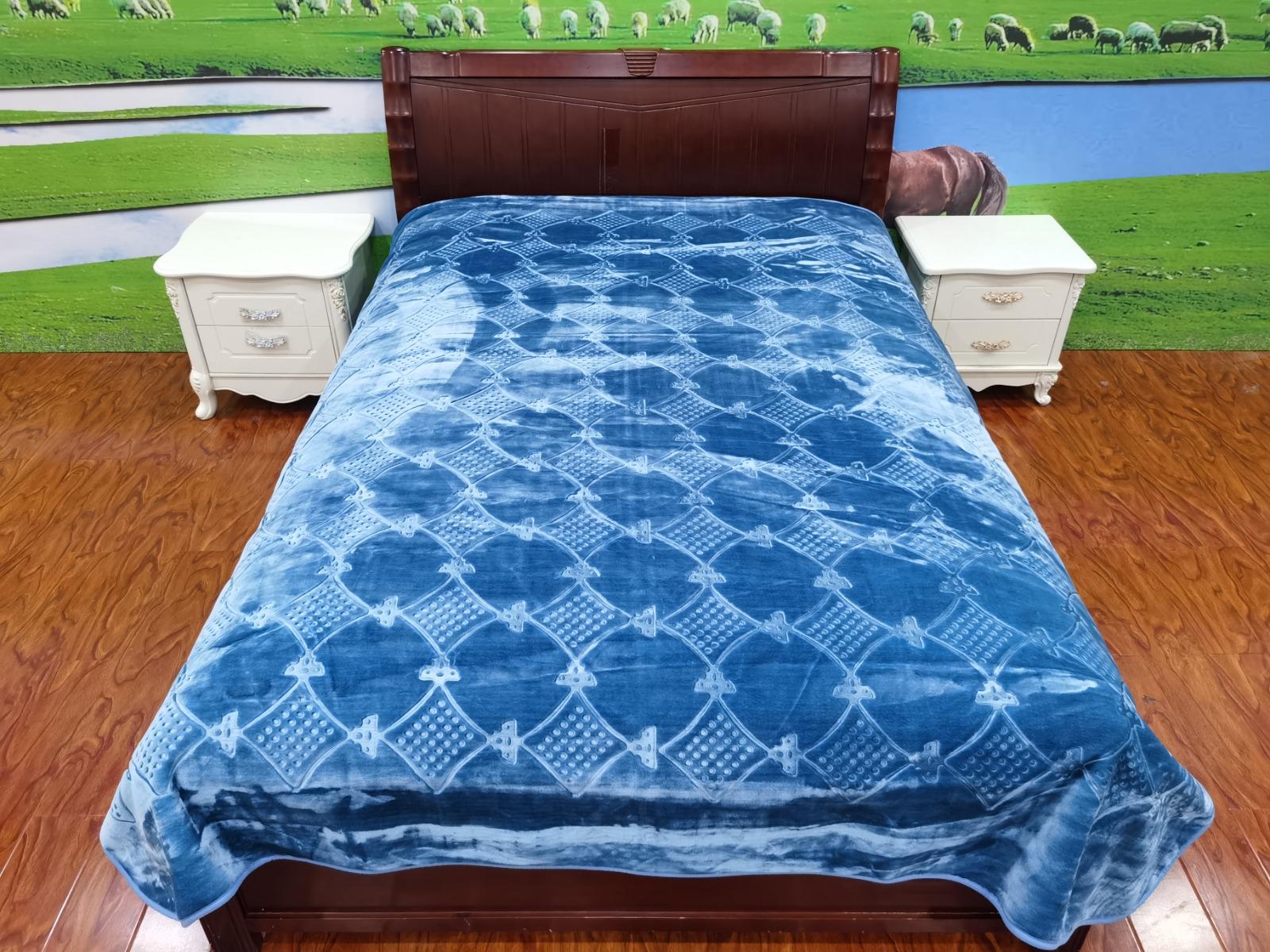 Rayyan Blanket (Light blue)