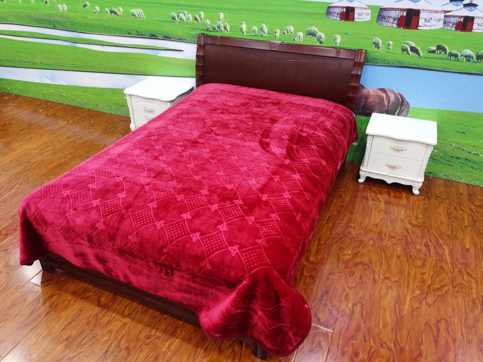 Rayyan Blanket (Burgundy )