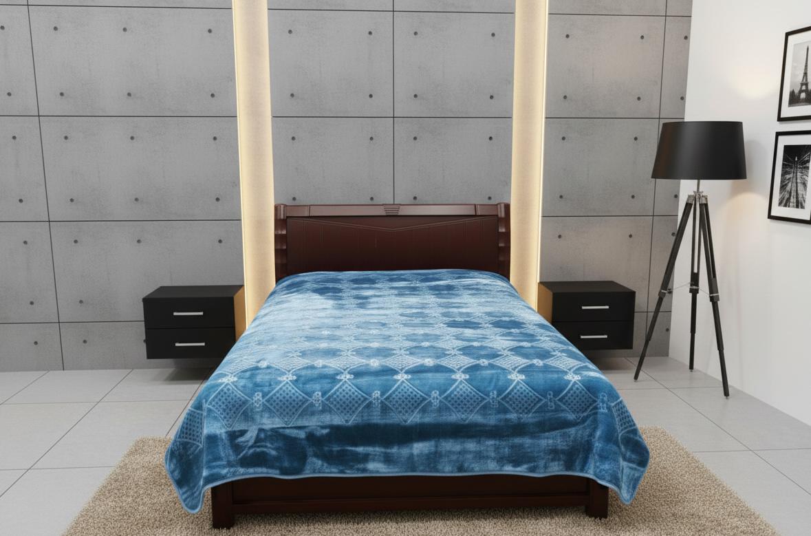 Rayyan Blanket (Light blue)