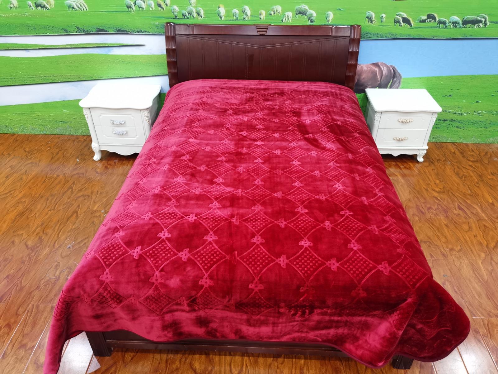 Rayyan Blanket (Burgundy )