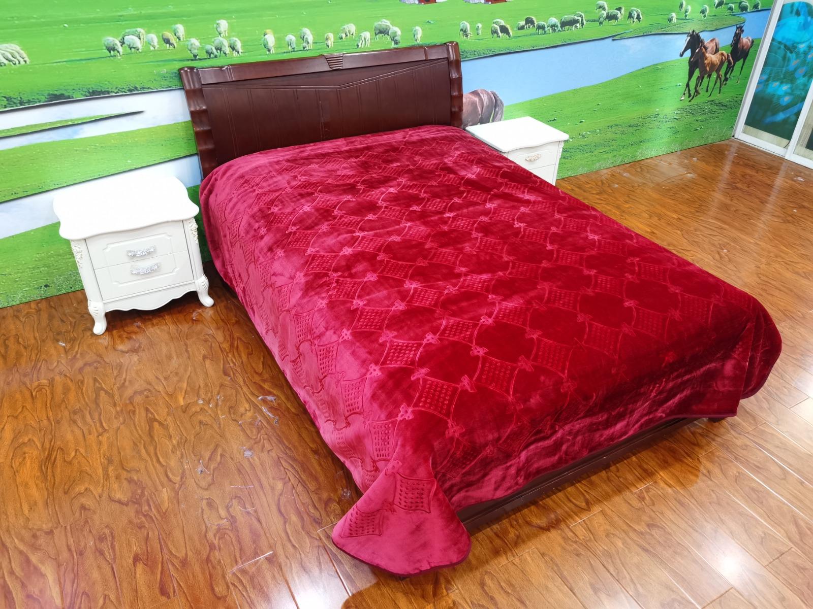 Rayyan Blanket (Burgundy )